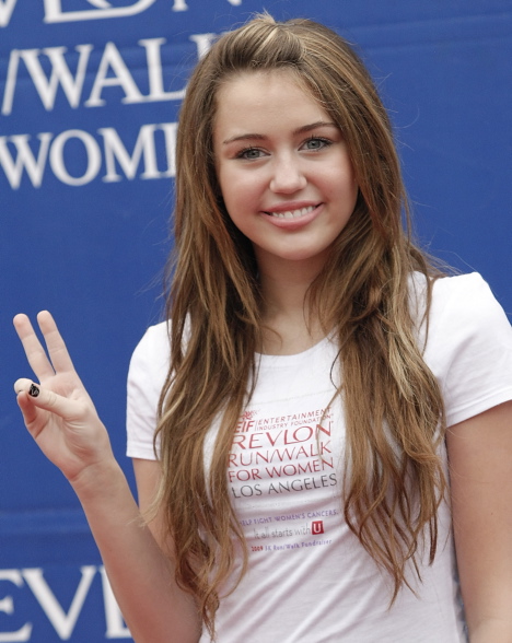 bile tricko miley peace.jpg